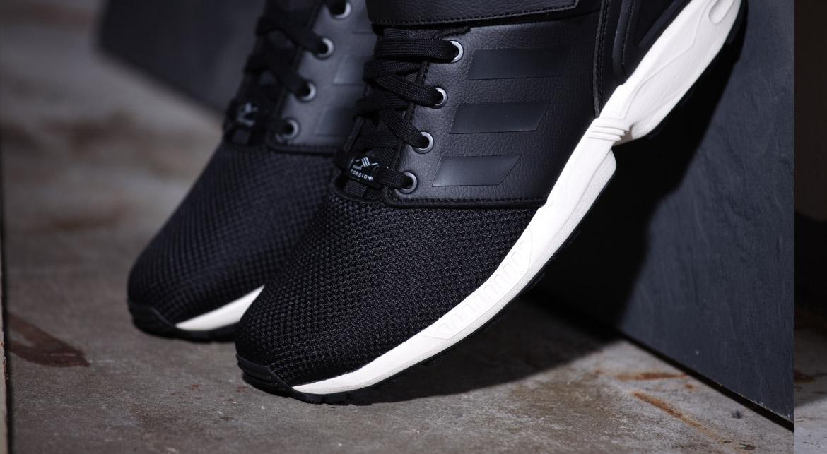 PROFESSIONALCPNHOODIESETUP BLACK × WHITE adidas Originals ZX Flux NPS Mid | B34221 | AFEW STORE